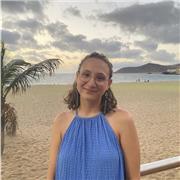Estudiante de quinto de Medicina que ofrece clases de Biología y Matemáticas. Tengo experiencia y me apasiona la enseñanza.